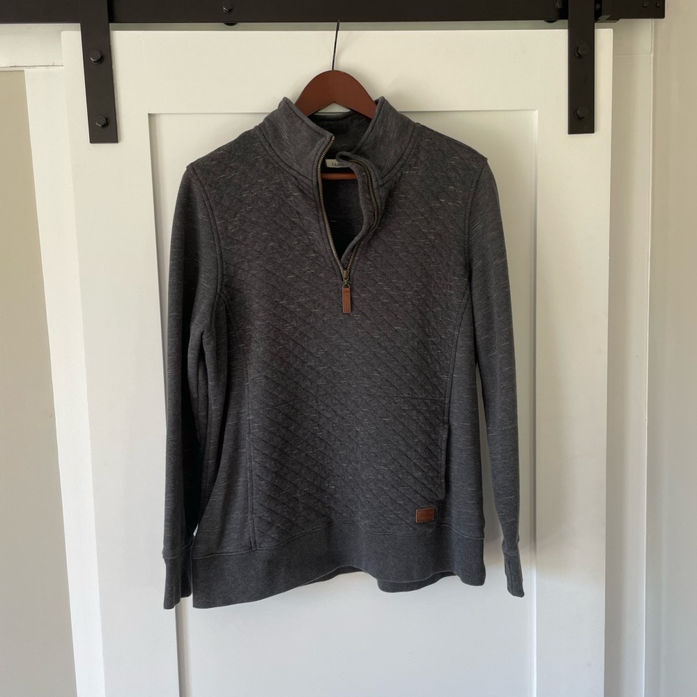 Grey LL Bean quilted sweatshirt top, 1/4 zip